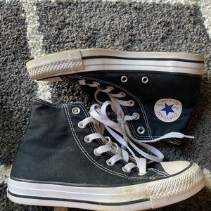 Black High Top Converse Sz 6